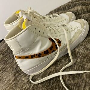 White High-Top Sneakers with Leopard Print Swoosh size 11